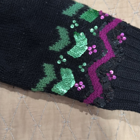 GORGEOUS 😍❤️UNIQUE 💯 WOOL SWEATER FROM FAMOUS FRENCH CONNECTION BRAND😍❤️SEQUINS - Picture 4 of 5